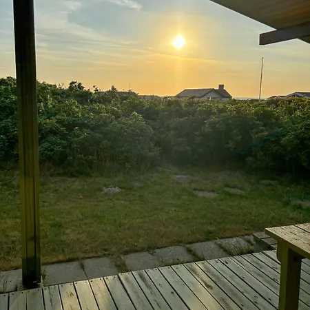 Renovated 70s House With Sea View Near Lonstrup *
