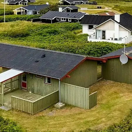 Ferienhaus Renovated 70s House With Sea View Near Lonstrup